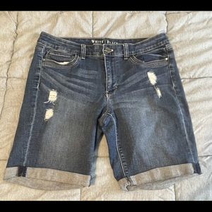 White House Black Market WHBM denim bermuda distressed shorts 8 medium wash